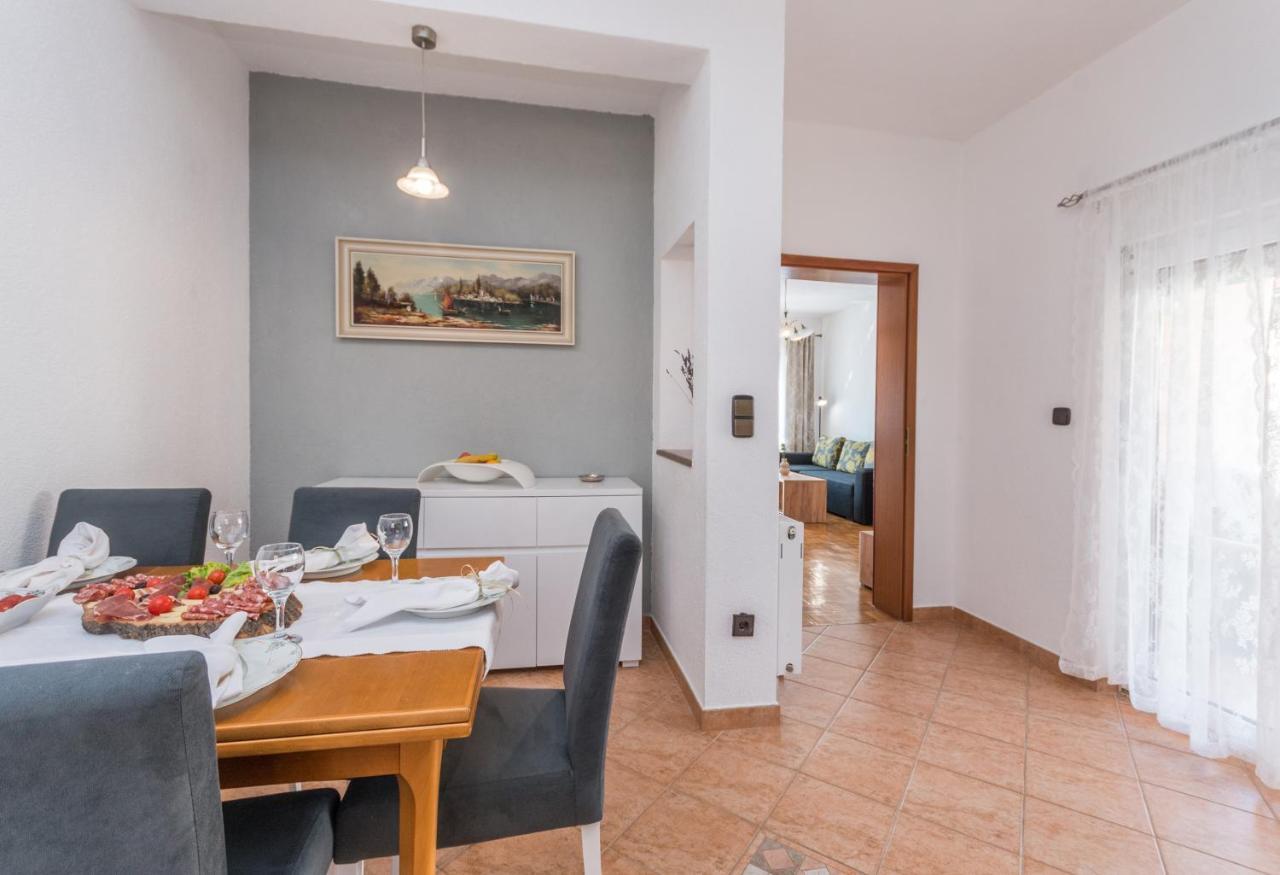 Mustel Travel Apartments 스베티 페타르 외부 사진