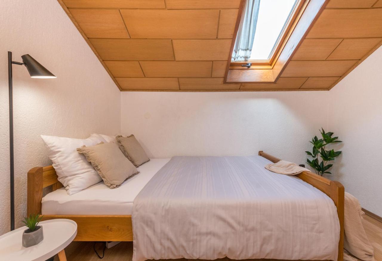 Mustel Travel Apartments 스베티 페타르 외부 사진
