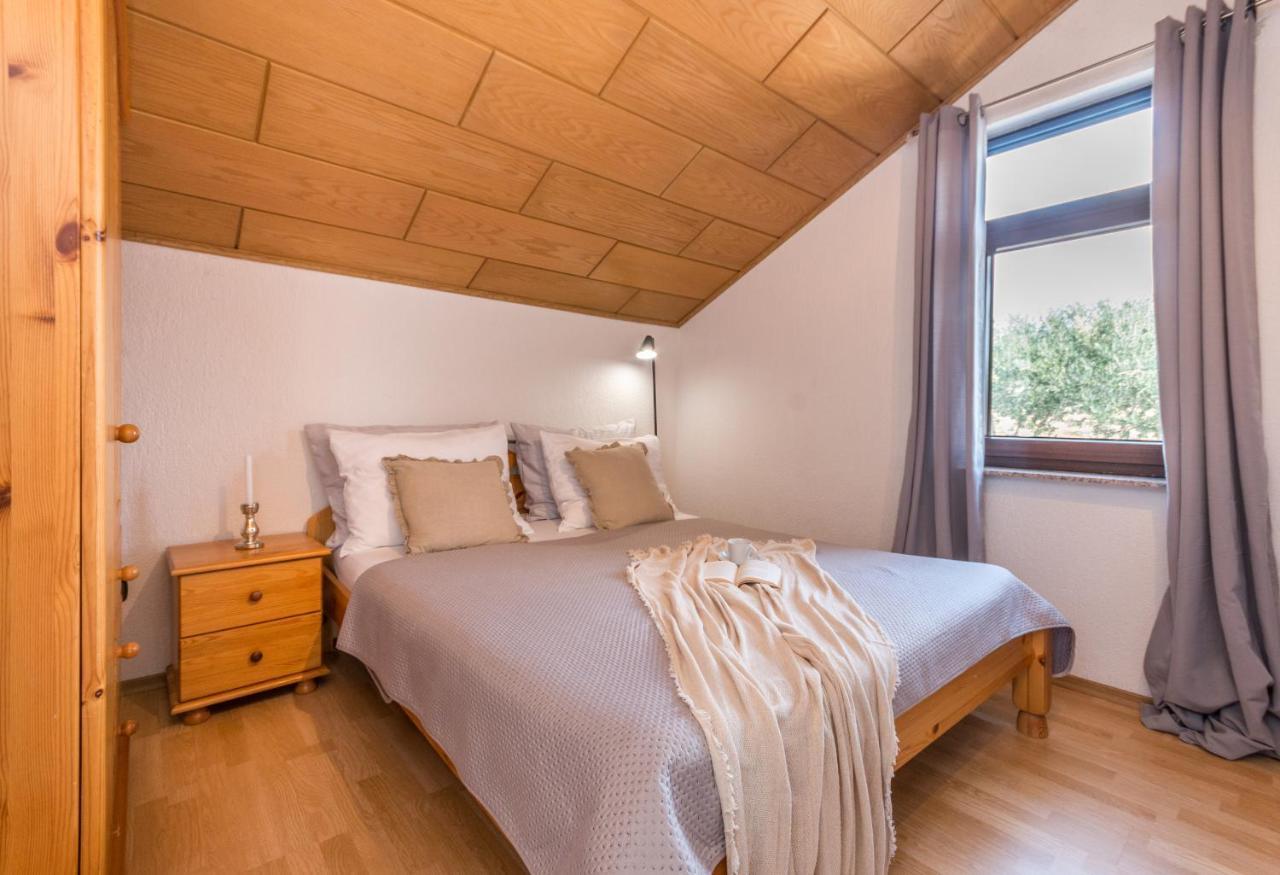 Mustel Travel Apartments 스베티 페타르 외부 사진