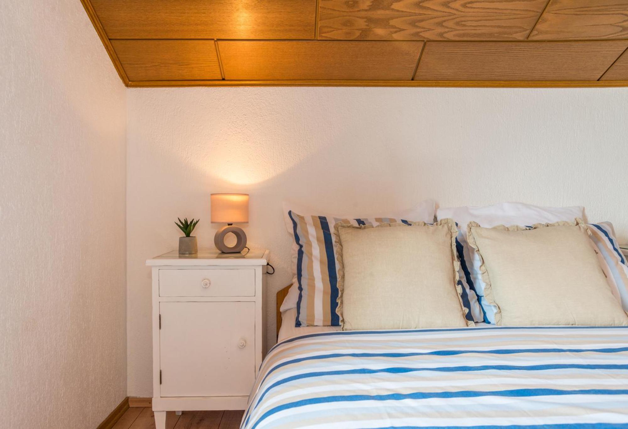 Mustel Travel Apartments 스베티 페타르 외부 사진